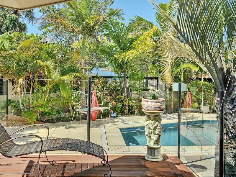 18 Majorca Place, Kawana Island QLD 4575