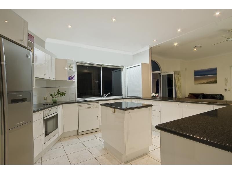 41 Shady Grove, Tanawha QLD 4556
