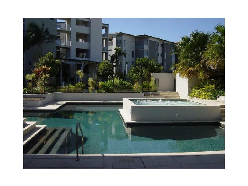 4/7 Grand Pde, Kawana Island QLD 4575