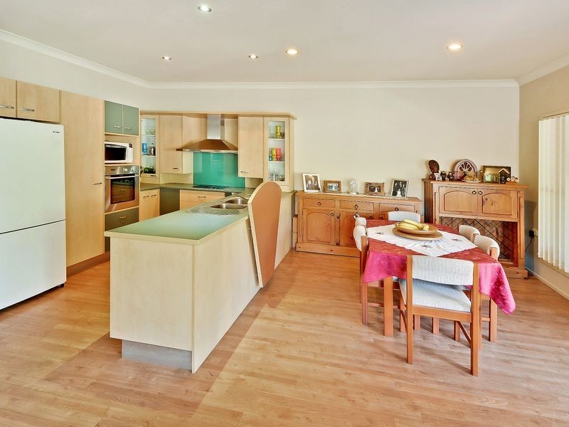 123/2 Grand Pde, Kawana Island QLD 4575