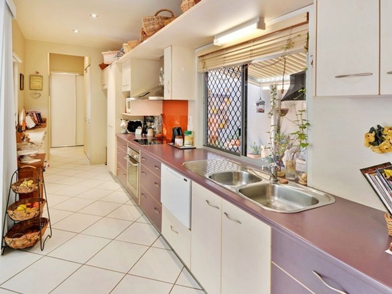 70/2 Grand Pde, Kawana Island QLD 4575