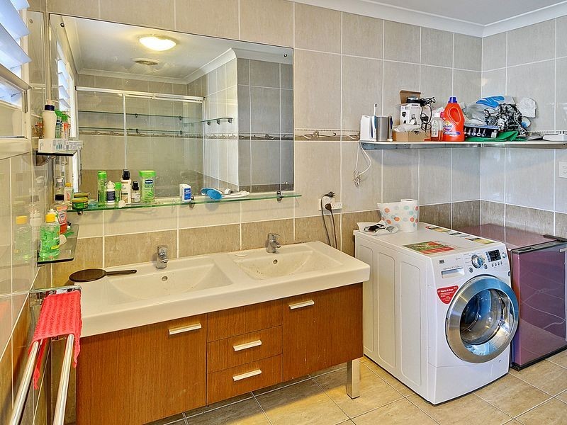 227 Nicklin Way, Warana QLD 4575