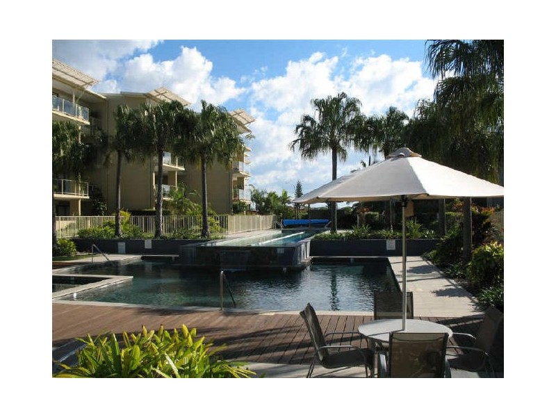 17/1 Grenada Way, Kawana Island QLD 4575