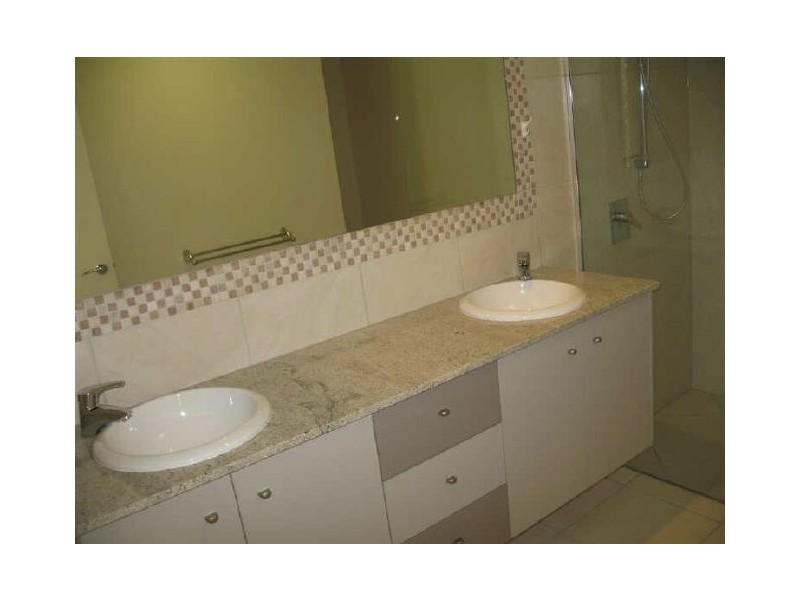 17/1 Grenada Way, Kawana Island QLD 4575