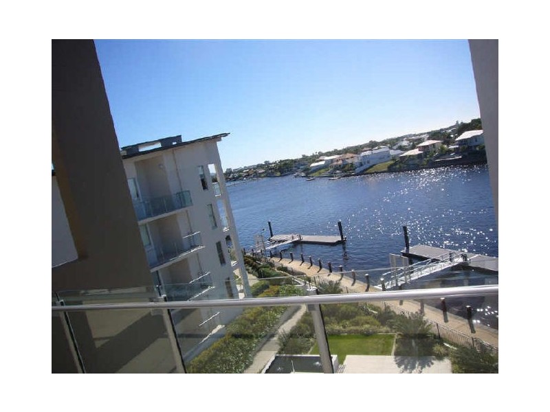 39/7 Grand Parade, Kawana Island QLD 4575