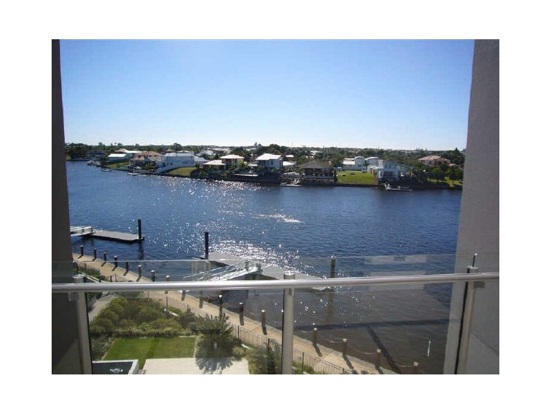 39/7 Grand Parade, Kawana Island QLD 4575