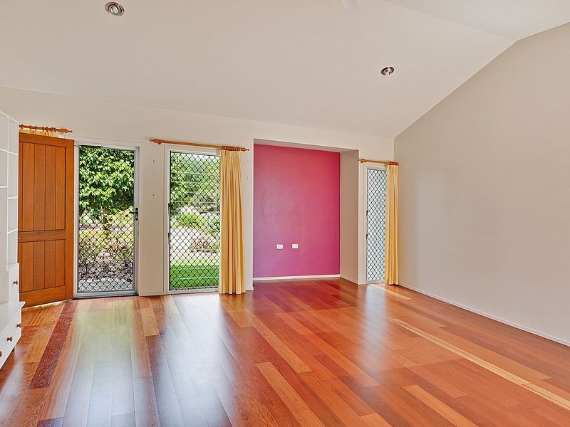 29/2 Grand Parade, Kawana Island QLD 4575
