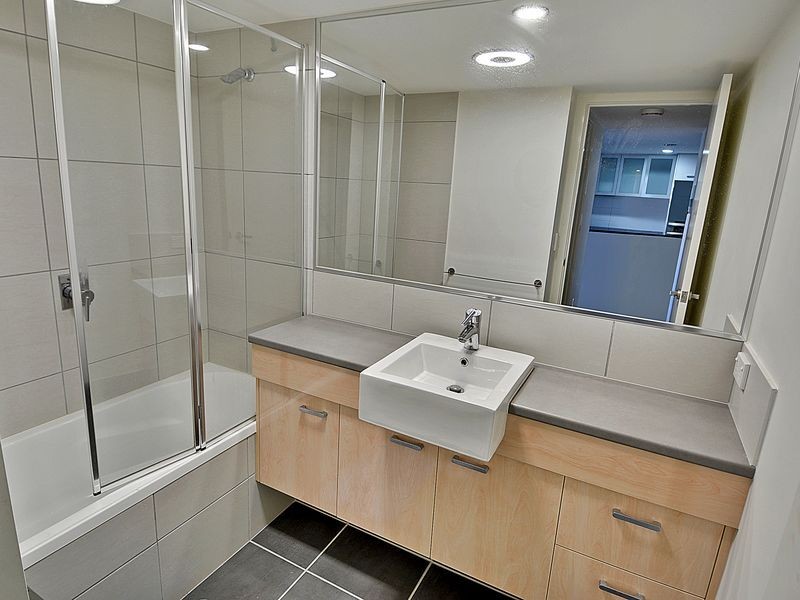 41/57 Grand Pde, Kawana Island QLD 4575