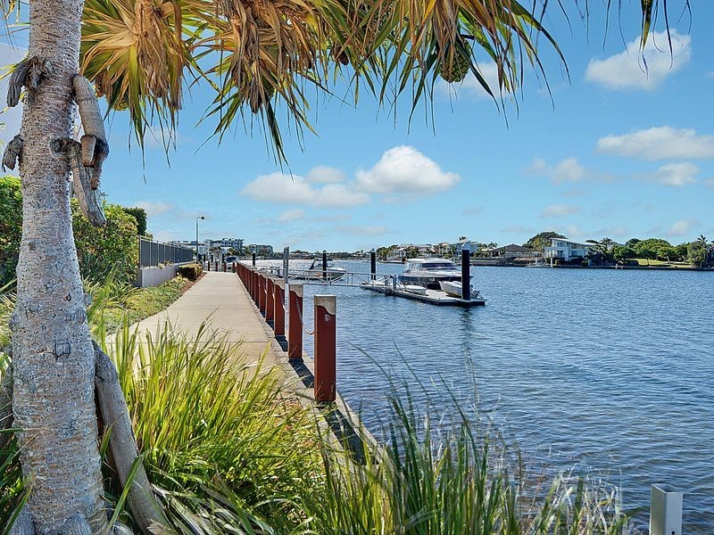41/57 Grand Pde, Kawana Island QLD 4575