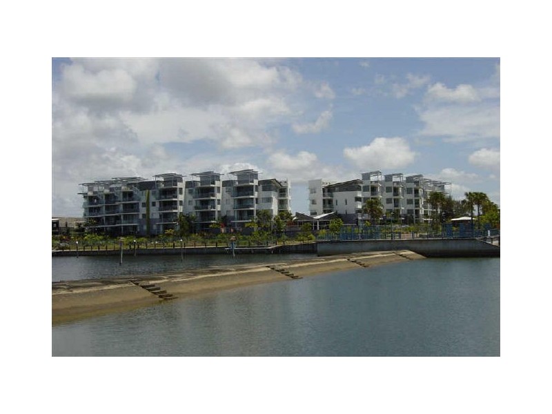 1/51 Grand Pde, Kawana Island QLD 4575