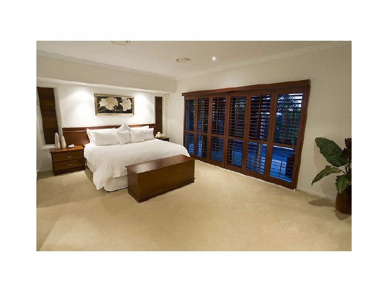 10 Cuba Crt, Kawana Island QLD 4575