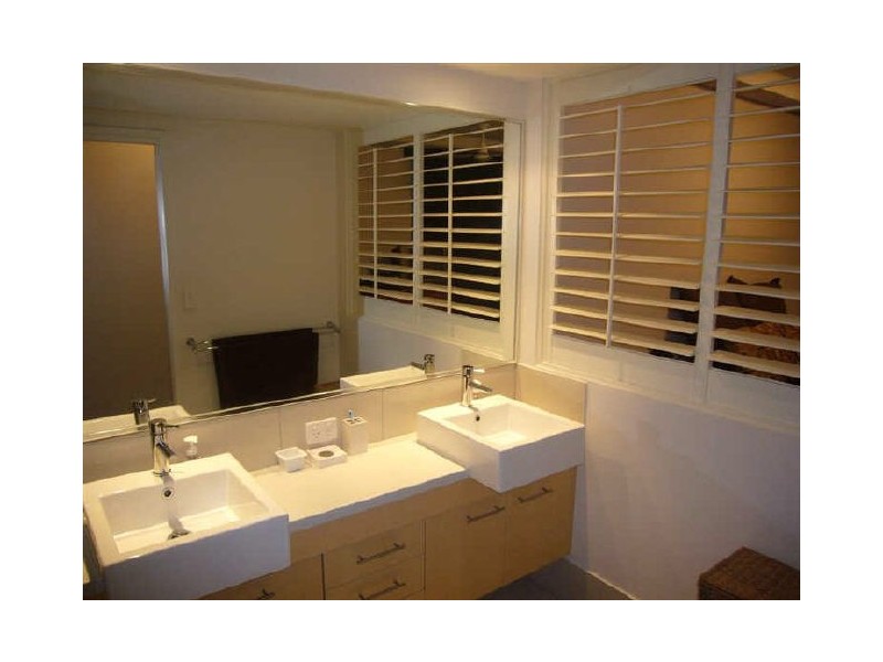 4/51 Grand Parade, Kawana Island QLD 4575