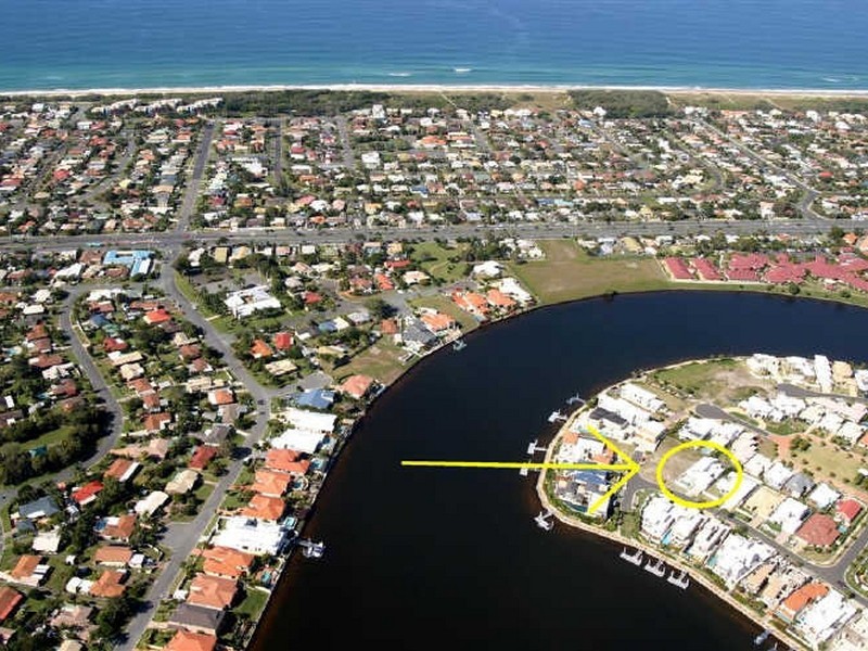 16 Cayman Place, Kawana Island QLD 4575