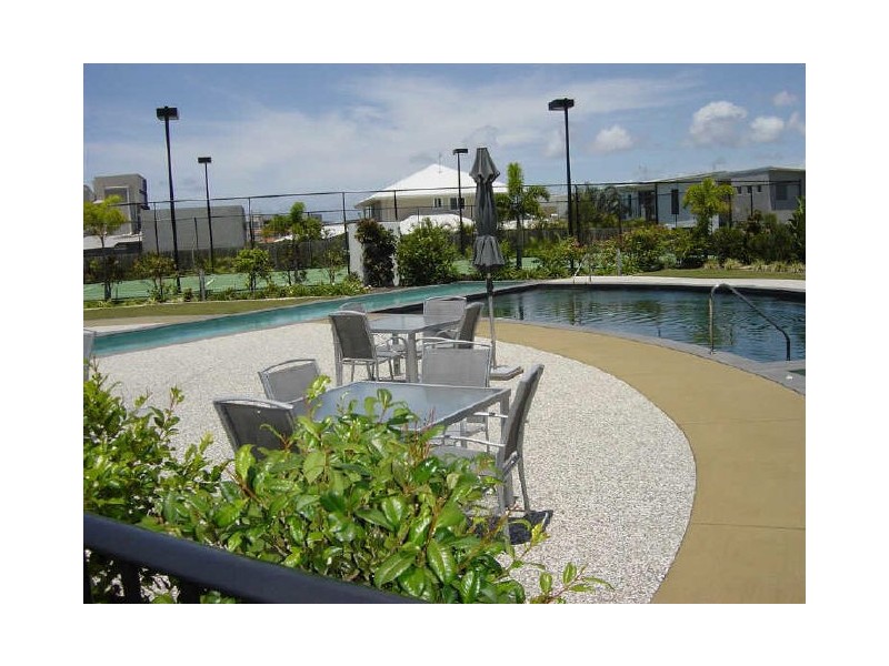 33/51 Grand Parade, Kawana Island QLD 4575