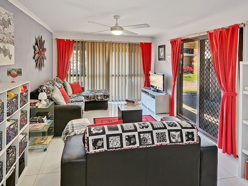 64/2 Longwood St, Minyama QLD 4575