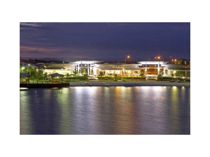 11/7 Grand Pde, Kawana Island QLD 4575