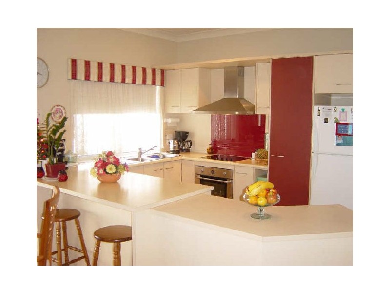 65/2 Grand Pde, Kawana Island QLD 4575