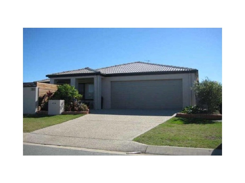 2/1 Flores St, Kawana Island QLD 4575