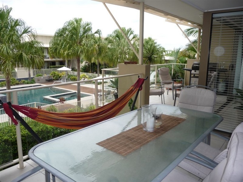 27/1 Grenada Way, Kawana Island QLD 4575