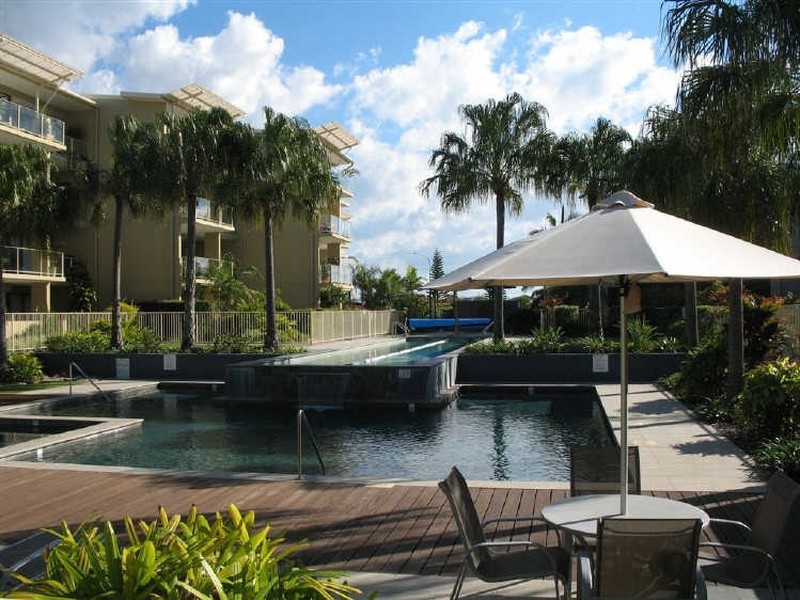 27/1 Grenada Way, Kawana Island QLD 4575