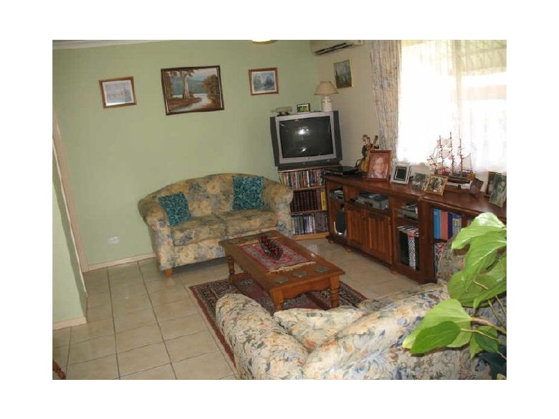 65 Caloundra Rd, Caloundra QLD 4551