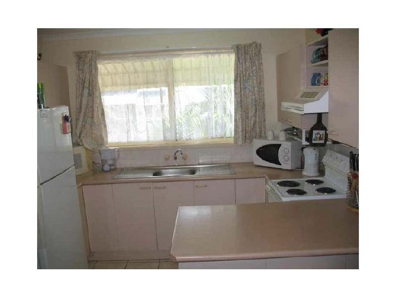 65 Caloundra Rd, Caloundra QLD 4551