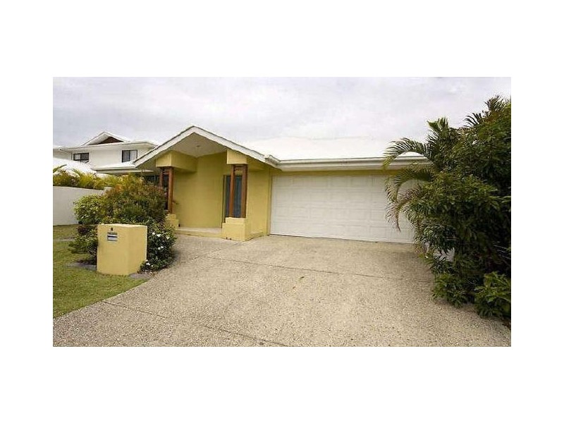 2 Rinca Pl, Kawana Island QLD 4575