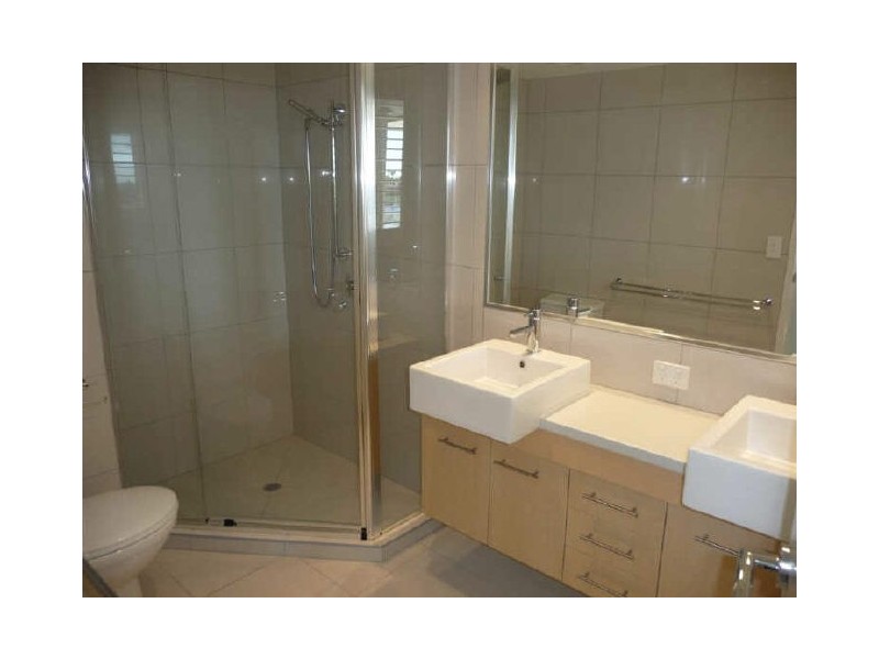 17/51 Grand Pde, Kawana Island QLD 4575
