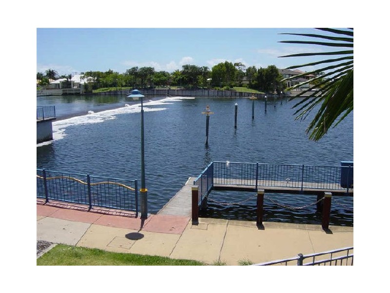17/51 Grand Pde, Kawana Island QLD 4575