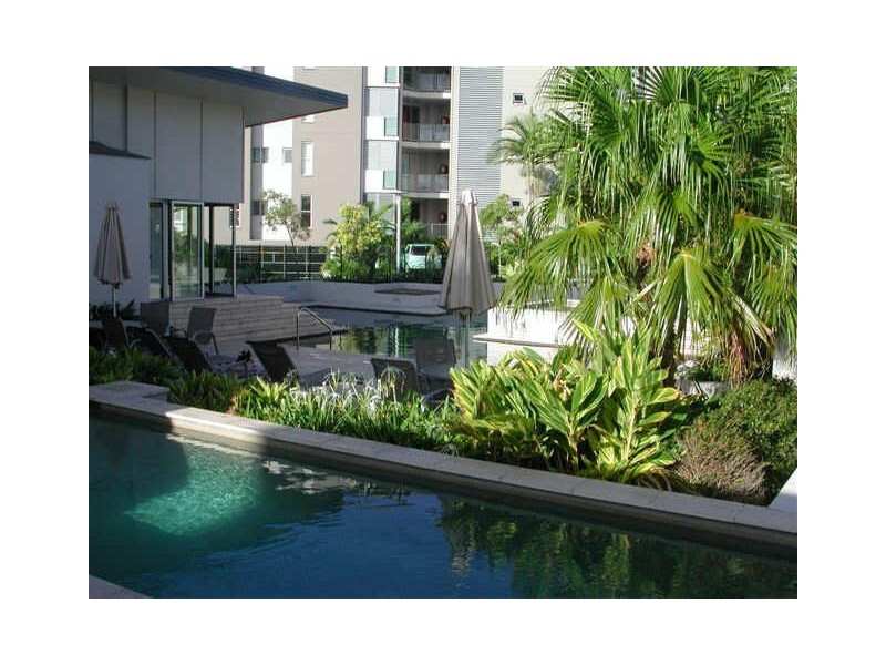 48/7 Grand Parade, Kawana Island QLD 4575