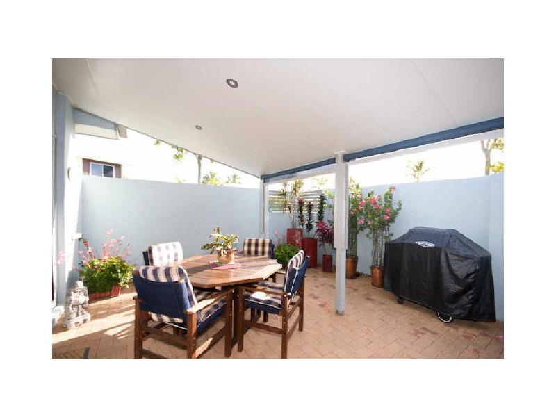 7/239 Kawana Way, Kawana Island QLD 4575