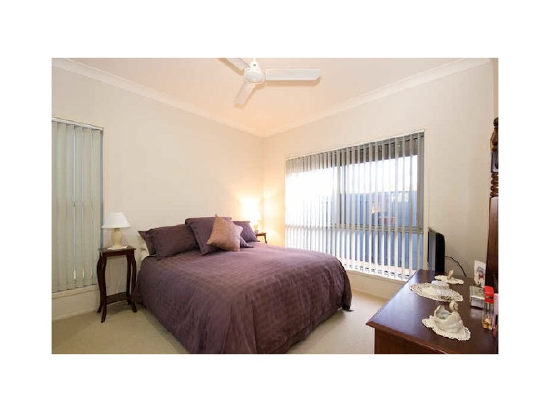 7/239 Kawana Way, Kawana Island QLD 4575