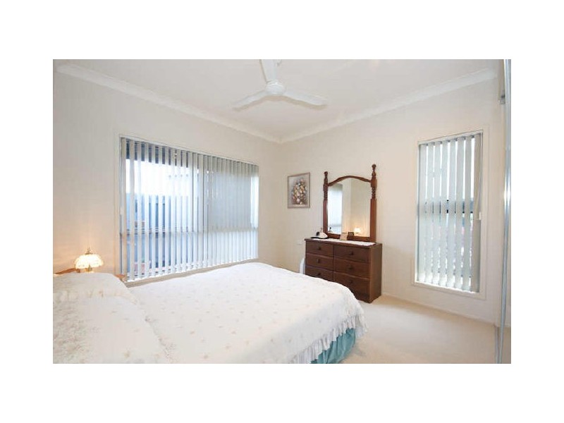 7/239 Kawana Way, Kawana Island QLD 4575