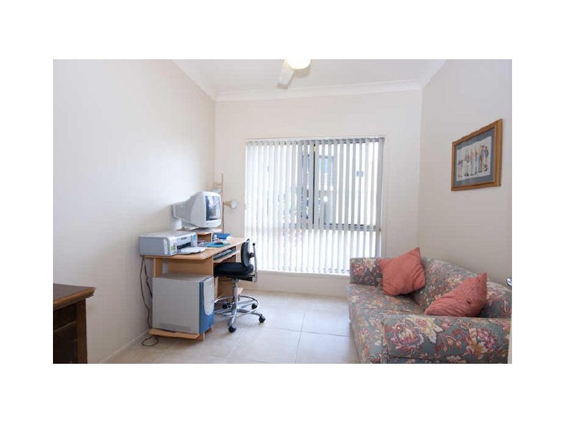 7/239 Kawana Way, Kawana Island QLD 4575