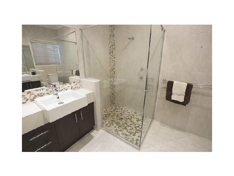 6 Geebung Court, Meridan Plains QLD 4551