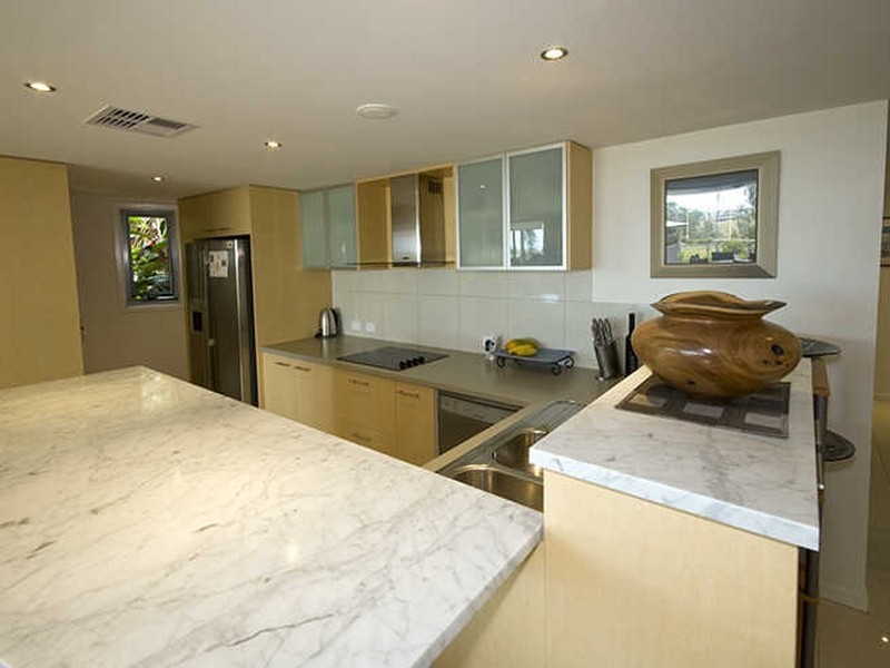 6/51 Grand Pde, Kawana Island QLD 4575