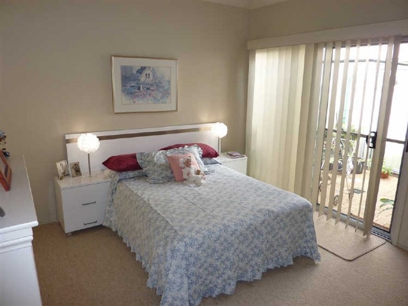 158/2 Grand Pde, Kawana Island QLD 4575