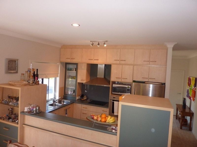 44/2 Grand Pde, Kawana Island QLD 4575