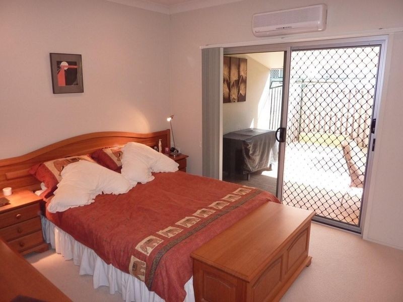 44/2 Grand Pde, Kawana Island QLD 4575