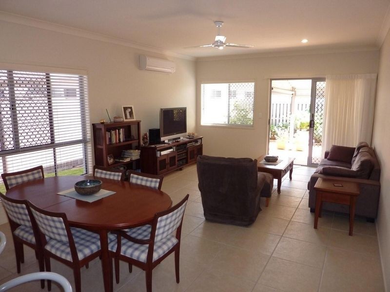 60/239 Kawana Way, Kawana Island QLD 4575