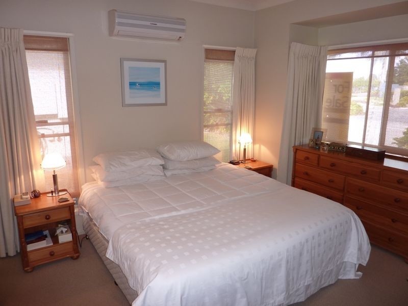 163/2 Grand Pde, Kawana Island QLD 4575