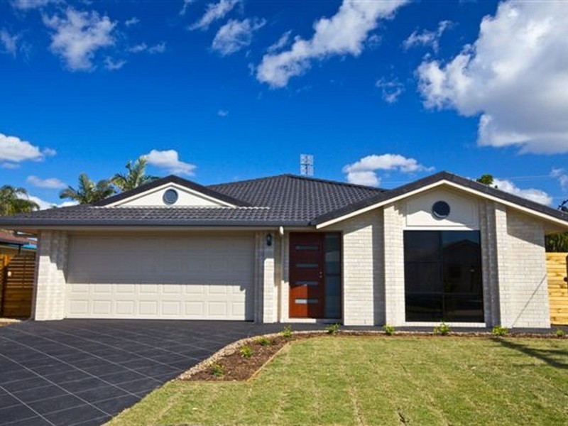 10 Mulgani Street, Warana QLD 4575