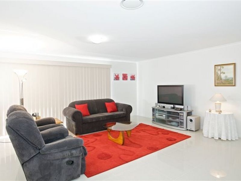 10 Mulgani Street, Warana QLD 4575