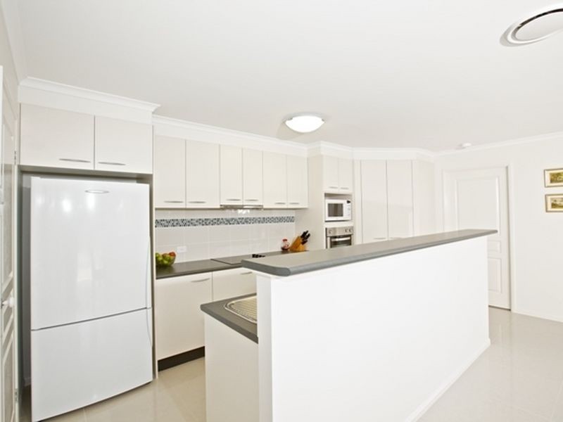 10 Mulgani Street, Warana QLD 4575