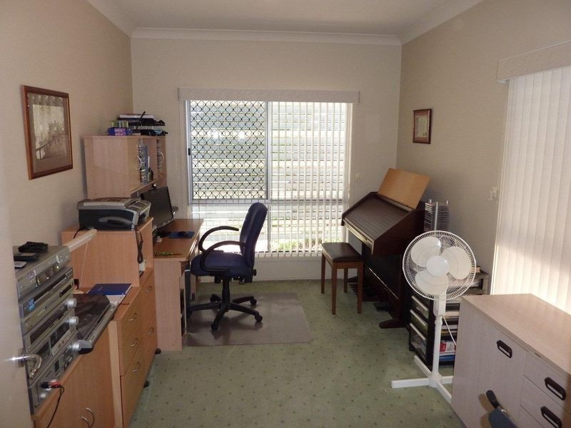 61/2 Grand Parade, Kawana Island QLD 4575