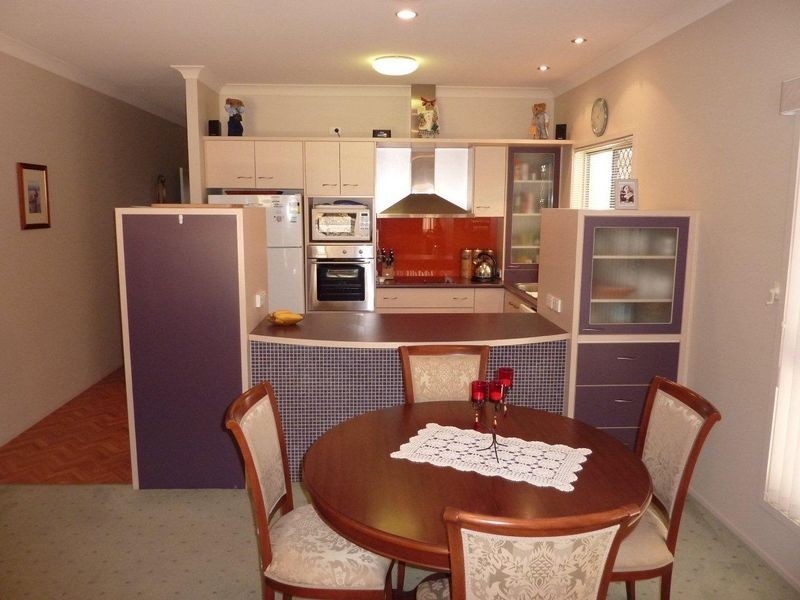 61/2 Grand Parade, Kawana Island QLD 4575