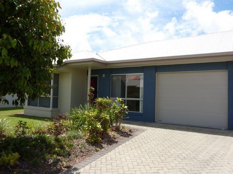 31/2 Grand Parade, Kawana Island QLD 4575