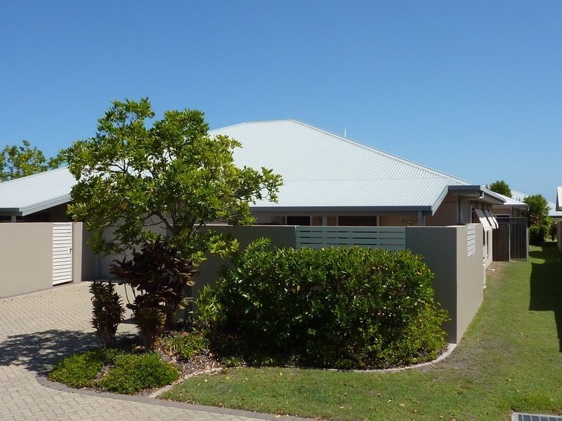 113/2 Grand Parade, Kawana Island QLD 4575