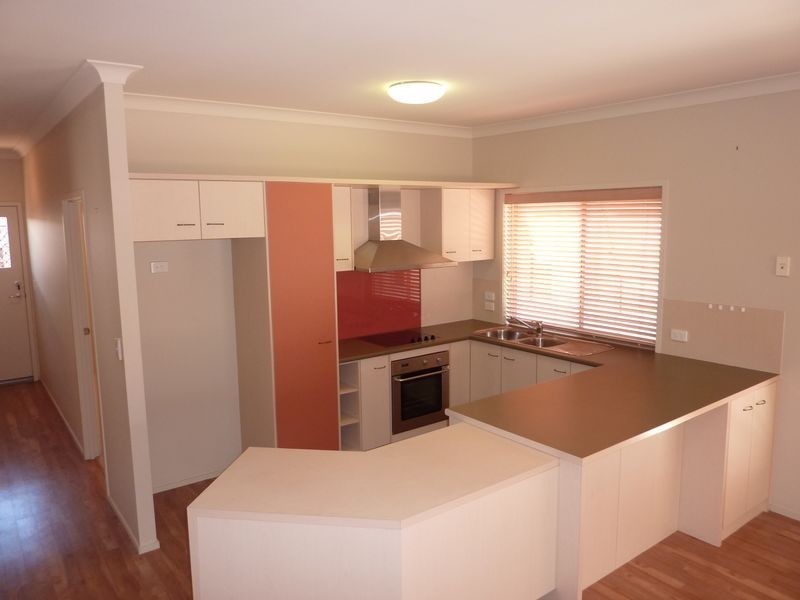 113/2 Grand Parade, Kawana Island QLD 4575