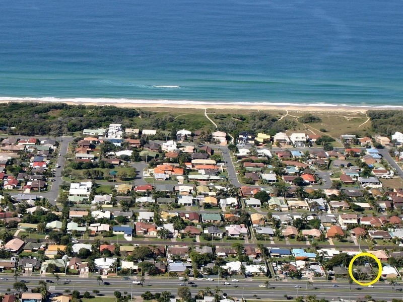 101 Nicklin Way, Warana QLD 4575